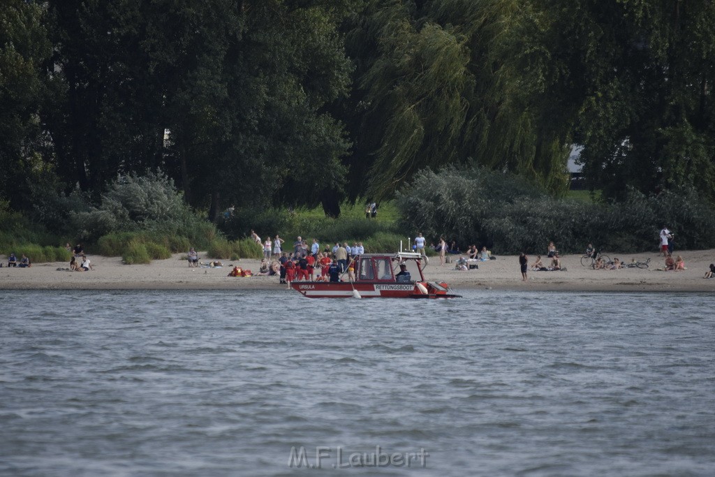 Personensuche im Rhein bei Koeln Rodenkirchen P166.JPG - Miklos Laubert